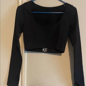 Black Long Sleeve Crop Top